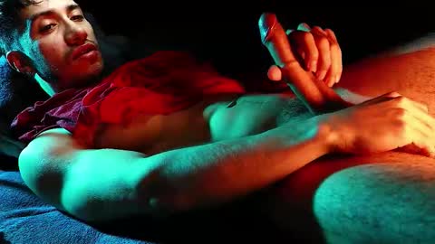 Hotlatinking online show from February 6, 9:23 am