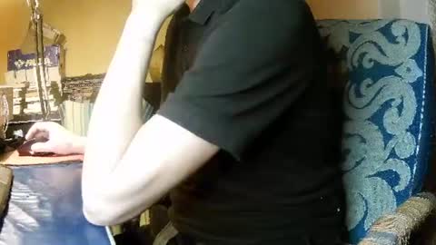 hotleopold online show from December 7, 11:23 pm