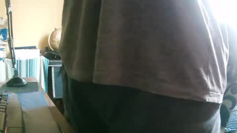 Snapshot of hotleopold chatting on July 15, 11:37 am hotleopold online show from July 15, 11:37 am