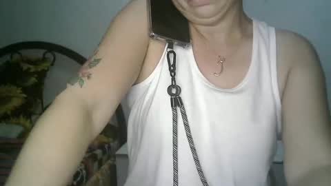 hotmamajen4u online show from May 17, 11:39 am