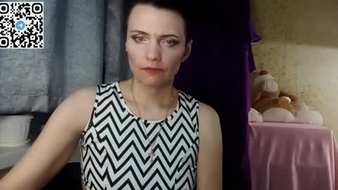 hotmamaqueen234 online show from March 30, 7:37 pm