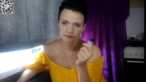 hotmamaqueen234 online show from June 26, 11:58 am