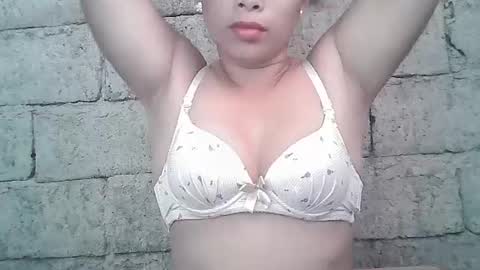 flor online show from August 4, 10:12 pm