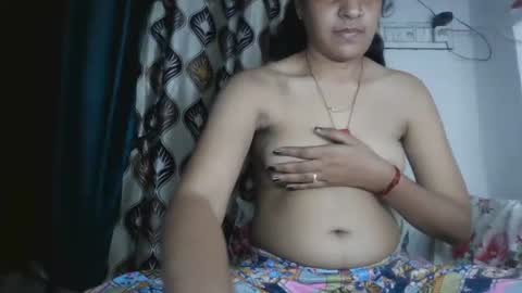 Snapshot of hotnsweetindian chatting on February 1, 1:31 pm lola online show from February 1, 1:31 pm