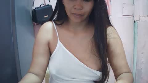 Snapshot of hotpink4u04 chatting on January 16, 10:36 pm hotpink4u04 online show from January 16, 10:36 pm