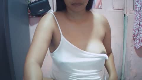 Snapshot of hotpink4u04 chatting on January 18, 11:25 am hotpink4u04 online show from January 18, 11:25 am