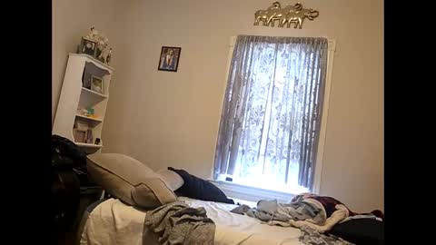 hotrox6942 online show from March 22, 4:32 pm