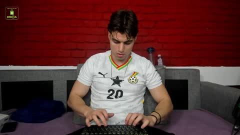 Kyle Baker online show from April 3, 5:27 am