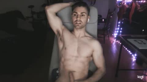 Snapshot of hotstud4uu chatting on February 15, 2:58 pm hotstud4uu online show from February 15, 2:58 pm