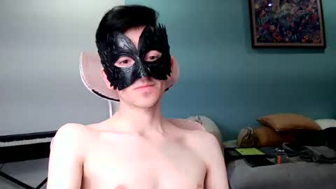 Snapshot of hotstuff5017005 chatting on June 22, 12:45 am Hotstuff online show from June 22, 12:45 am