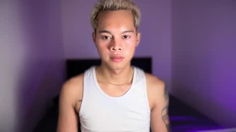 Snapshot of hotstuffph chatting on March 29, 6:41 pm C A R L I T O online show from March 29, 6:41 pm