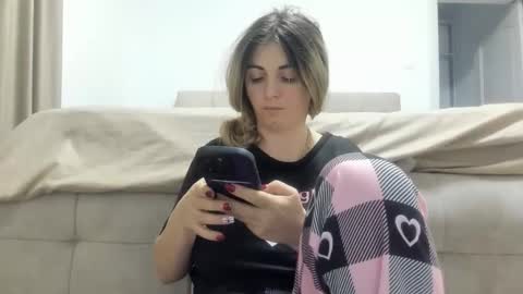 hottalicia2 online show from January 15, 10:02 pm