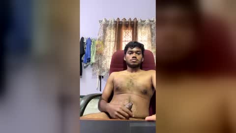 Snapshot of hottamilguy01 chatting on February 16, 5:14 am hottamilguy01 online show from February 16, 5:14 am