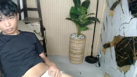 hottestloues online show from June 13, 4:05 pm