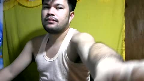 HottestPinoy32 online show from June 16, 1:36 pm