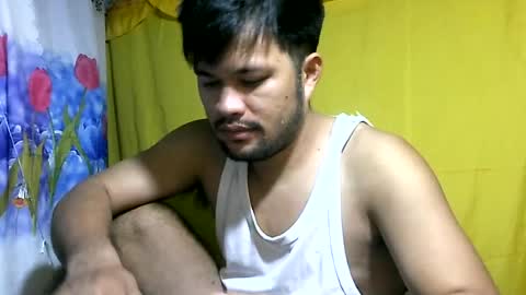 Snapshot of hottestpinoy2323 chatting on June 19, 8:34 pm HottestPinoy32 online show from June 19, 8:34 pm