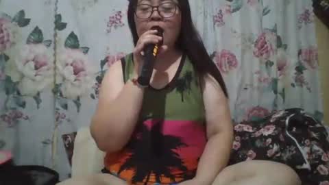 Snapshot of hottie_amanda69 chatting on June 20, 6:27 am hottie_amanda69 online show from June 20, 6:27 am