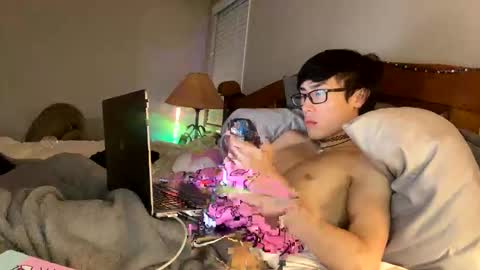 hottiewithabody101 online show from June 12, 1:59 am
