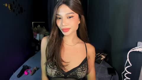 Hi i am Jane half vietnamese and half pinay and would like to meet good person here XOXO online show from May 24, 3:28 pm