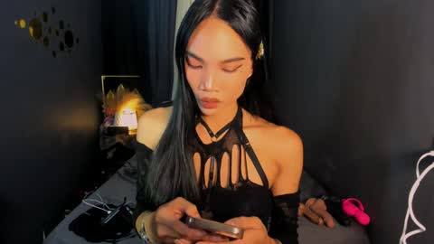Hi i am Jane half vietnamese and half pinay and would like to meet good person here XOXO online show from May 28, 5:54 pm