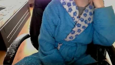 Mary online show from April 7, 8:37 am