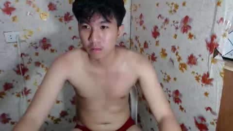 hotvale_ online show from March 24, 8:58 pm