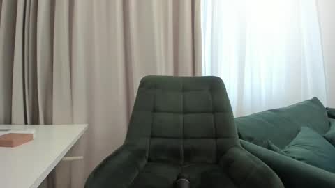 Cyndy online show from September 12, 7:19 am