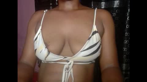 Snapshot of hotxxebony chatting on December 14, 6:08 am hotxxebony online show from December 14, 6:08 am