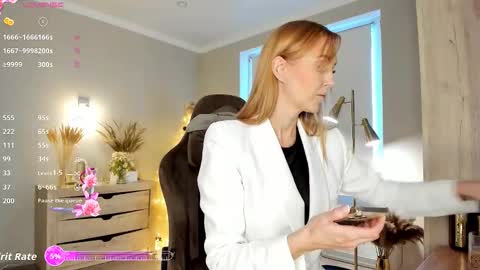 Susan online show from January 16, 11:03 am