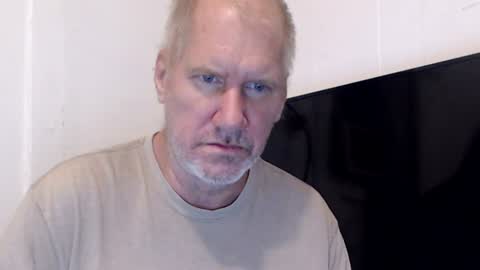 houseflipper online show from July 29, 3:37 am