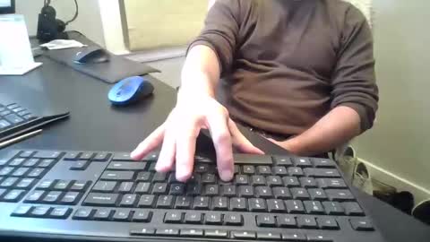 hoverday online show from February 24, 4:43 am