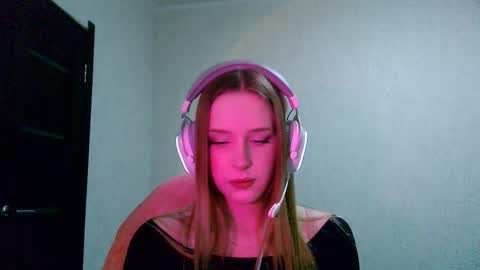 Snapshot of hrxxccvex chatting on March 16, 3:16 pm Hikki online show from March 16, 3:16 pm