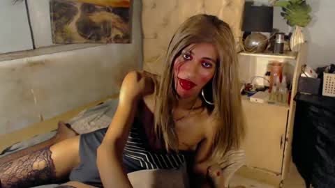hugecock_caramel online show from July 3, 9:43 pm