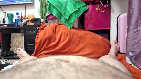 hugedick2469 online show from December 9, 6:55 am