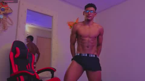 Hugo Cano online show from February 26, 4:55 am