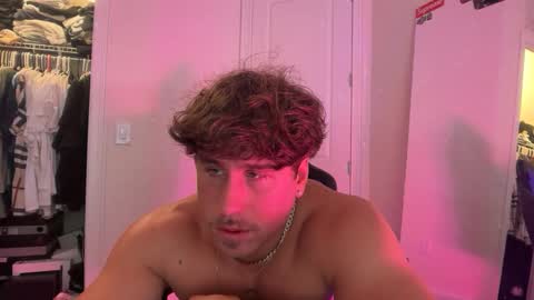 hungkingg22 online show from April 2, 4:04 pm