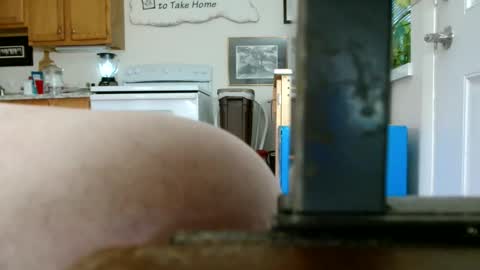 hunglikeahorse063790 online show from May 6, 10:26 pm
