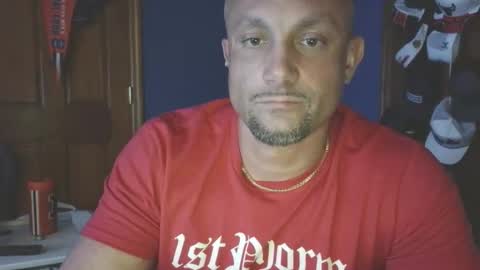 hunglikeray2286 online show from April 11, 7:45 am