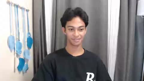 hunk_edward online show from May 28, 7:11 pm