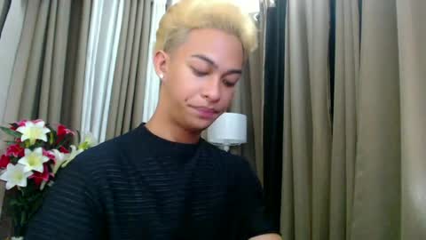hunk_edward online show from June 21, 6:27 am