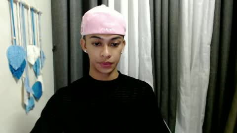 hunk_edward online show from June 27, 4:34 pm