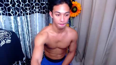 hunk_edward online show from July 15, 8:41 am