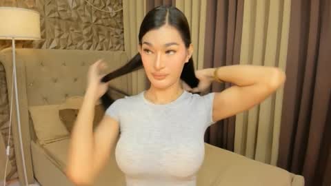 Snapshot of hunkhomerontop chatting on December 17, 7:58 am hunkhomerontop online show from December 17, 7:58 am