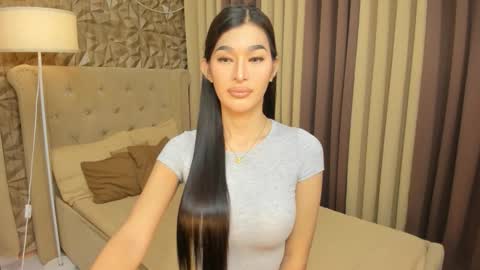 Snapshot of hunkhomerontop chatting on December 20, 8:43 am hunkhomerontop online show from December 20, 8:43 am