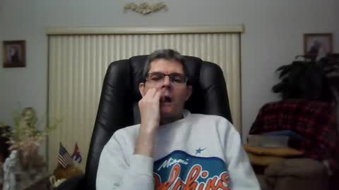 hunkmasclefad458 online show from June 24, 5:39 am