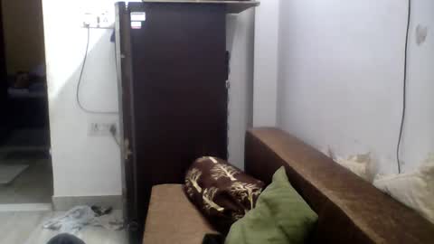 hunkster102 online show from November 8, 12:05 pm