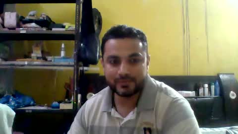 Snapshot of hunkster102 chatting on April 29, 4:11 pm hunkster102 online show from April 29, 4:11 pm
