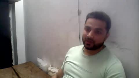 Snapshot of hunkster102 chatting on June 9, 4:07 pm hunkster102 online show from June 9, 4:07 pm