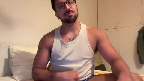 HunkyGuy09 online show from September 10, 7:14 pm