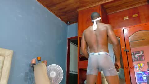 Hunter  online show from November 26, 7:26 pm